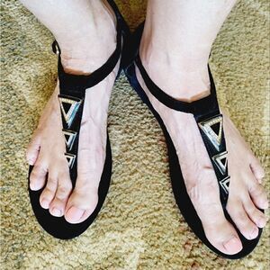 Jessica Simpson beautiful soft suede leather black with gold